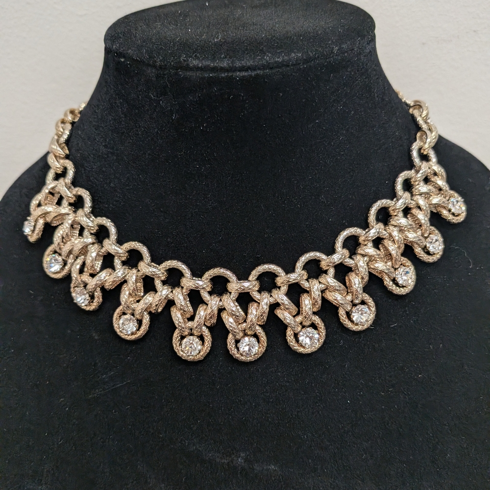 Elegant Gold Tone And Rhinestone Women's Collar Statement Necklace